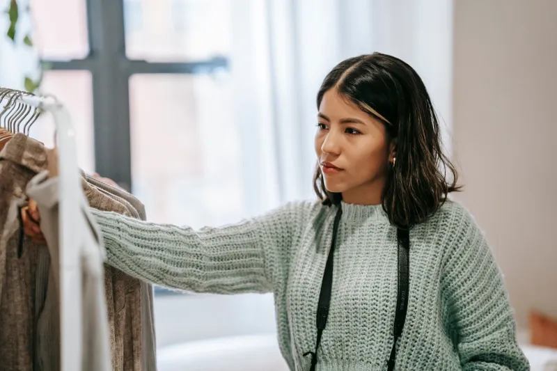 Habiller Son Corps au Rythme de Ses Hormones : Le Dressing Intelligent des Mamans