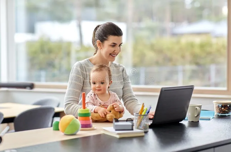 Reprendre le Travail Après Bébé : Stratégies pour Vivre cette Transition sans Culpabilité