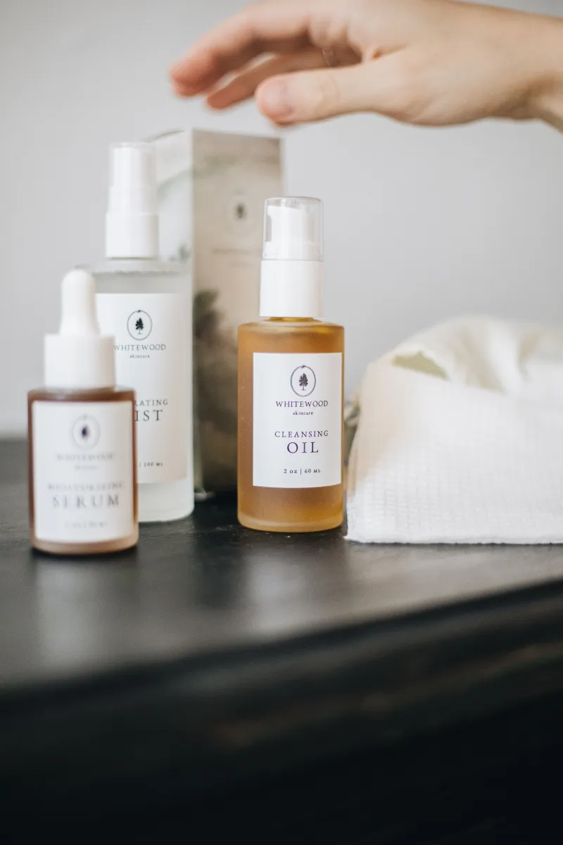 La Trousse Beauté des Mamans Pressées : Une Routine Skincare en 10 Minutes Chrono